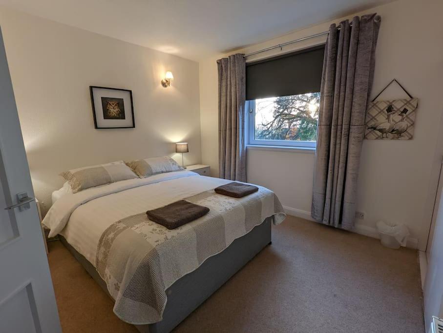 Two Bedroom Flat In Bridge Of Allan, Stirling 外观 照片