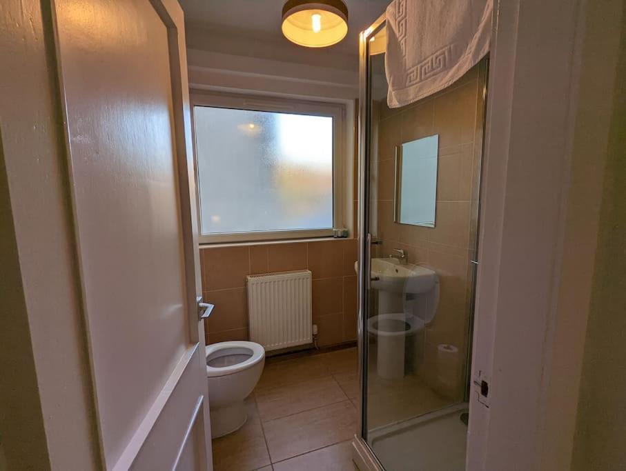 Two Bedroom Flat In Bridge Of Allan, Stirling 外观 照片